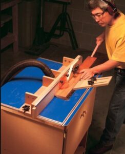 Cabinetmaker’s Router Table Plan